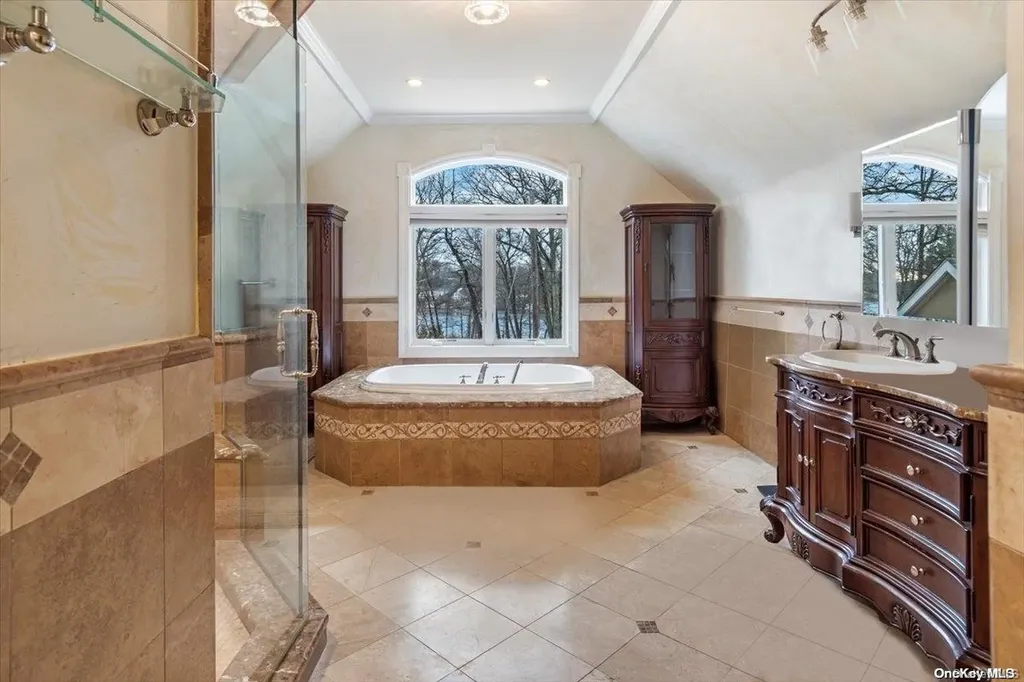 463 N Lake Boulevard Mahopac NY 10541