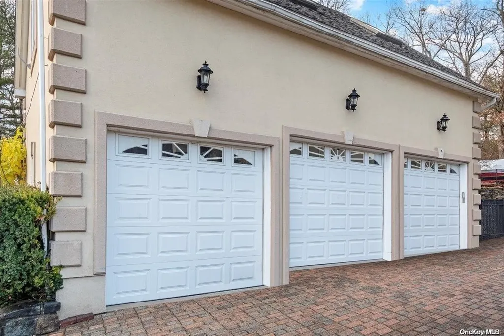 463 N Lake Boulevard Mahopac NY 10541