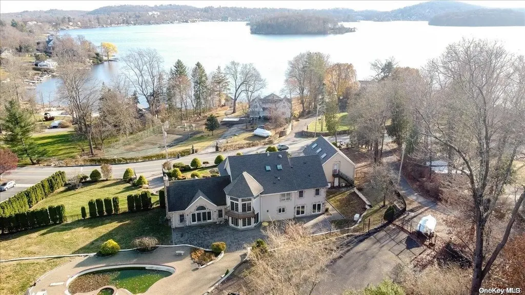 463 N Lake Boulevard Mahopac NY 10541