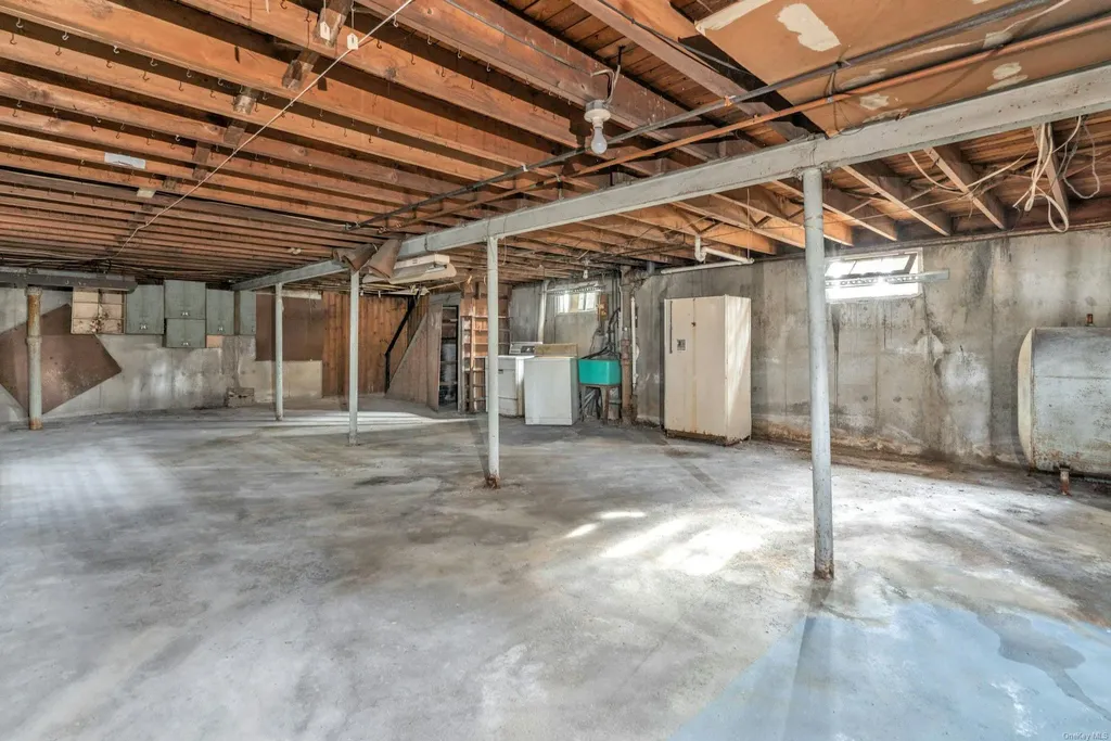 133 S 7th Street Bethpage NY 11714