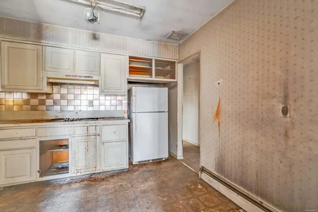 133 S 7th Street Bethpage NY 11714