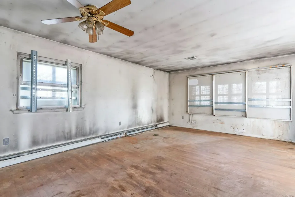 133 S 7th Street Bethpage NY 11714