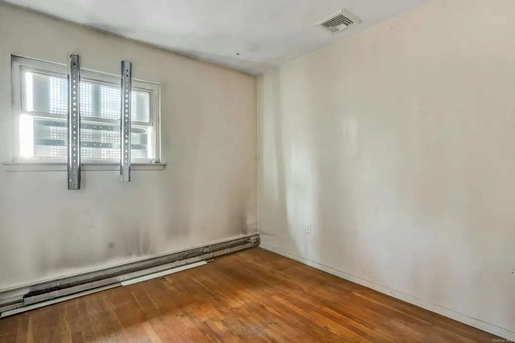 133 S 7th Street Bethpage NY 11714