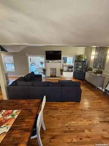 1036 Wilson Boulevard Babylon NY 11722