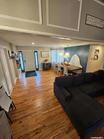 1036 Wilson Boulevard Babylon NY 11722