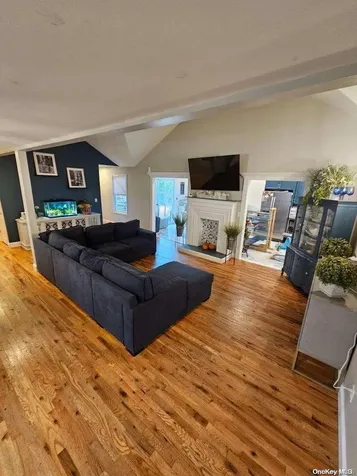 1036 Wilson Boulevard Babylon NY 11722