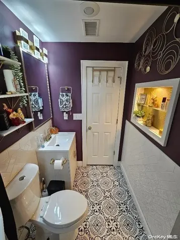 1036 Wilson Boulevard Babylon NY 11722