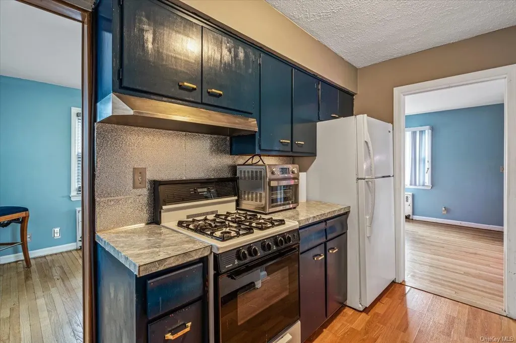 139 Page Avenue Yonkers NY 10704