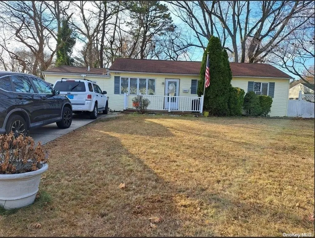 1614 Baldwin Boulevard Bay Shore NY 11706