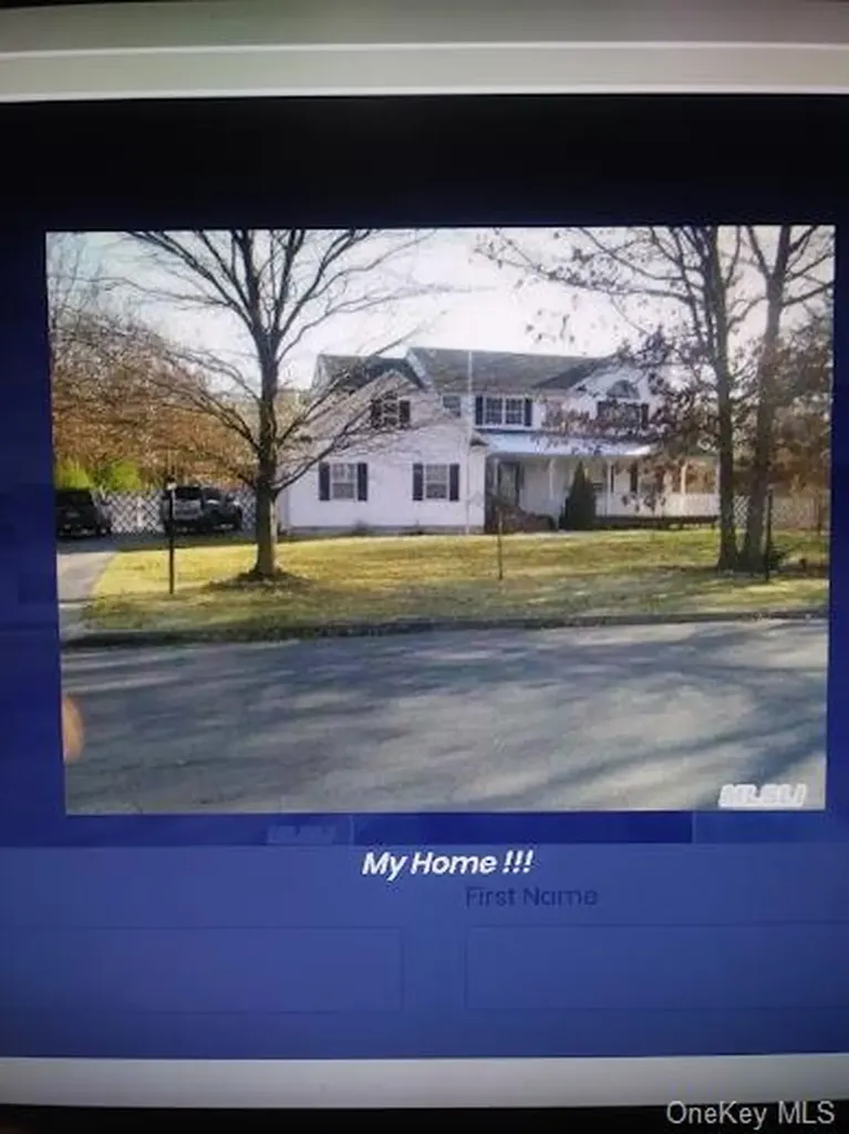 73 Margin Drive W Shirley NY 11967
