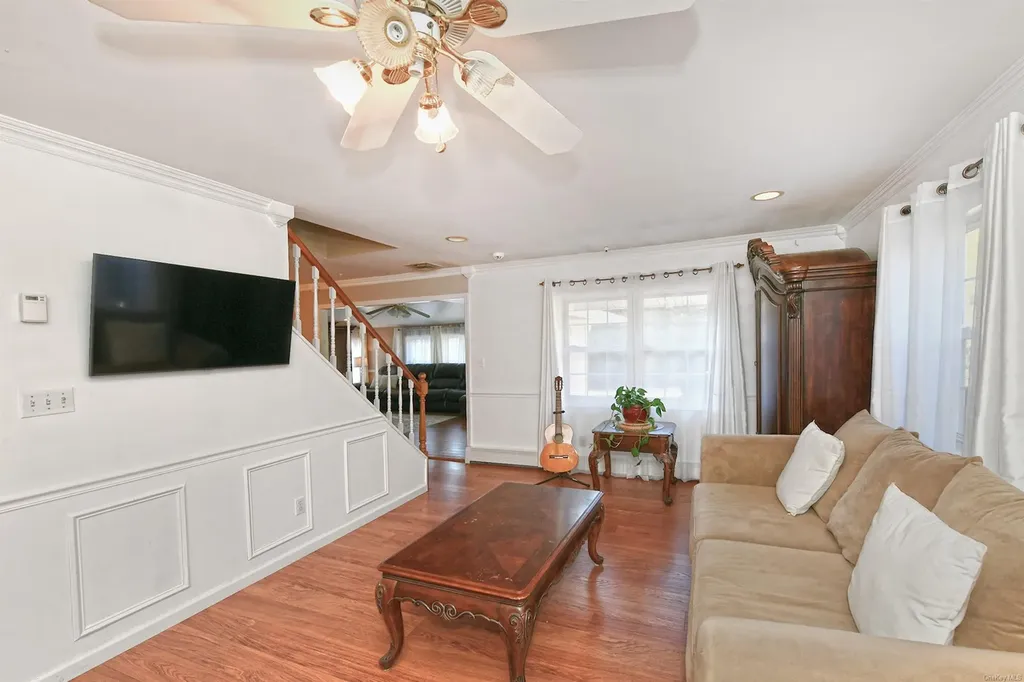 50 Jester Lane Levittown NY 11756