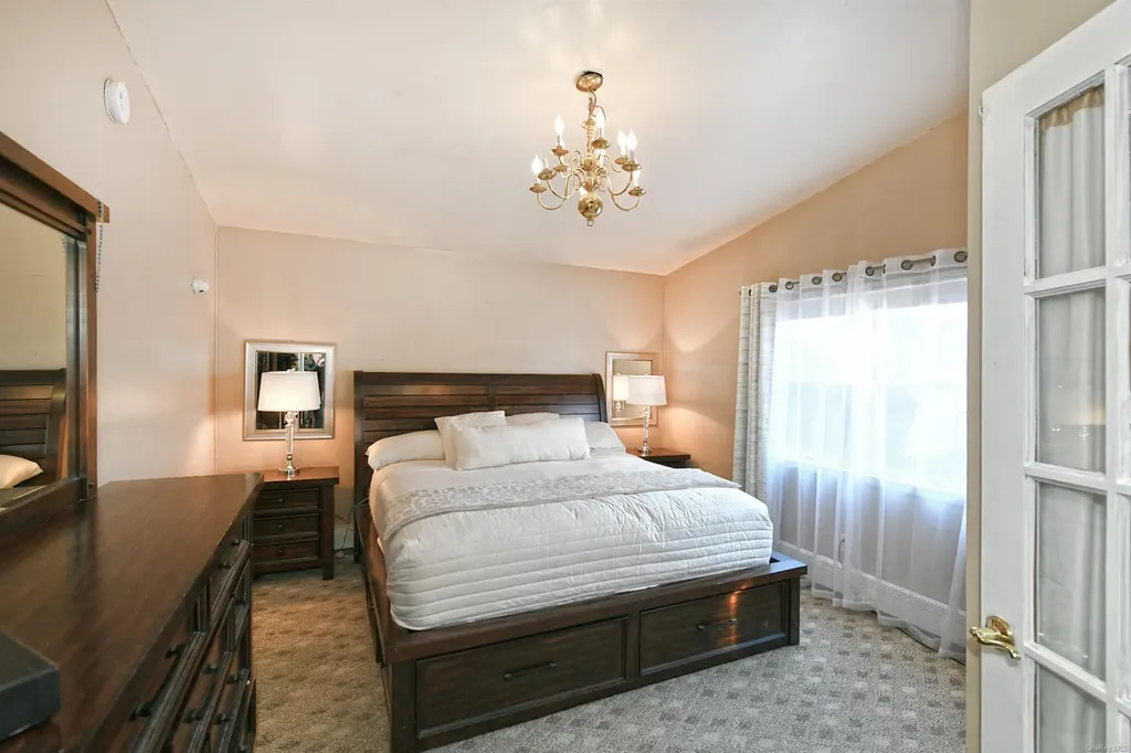 50 Jester Lane Levittown NY 11756
