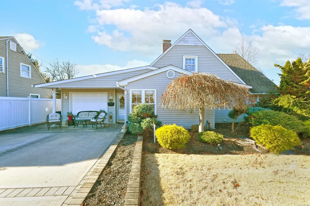 50 Jester Lane Levittown NY 11756