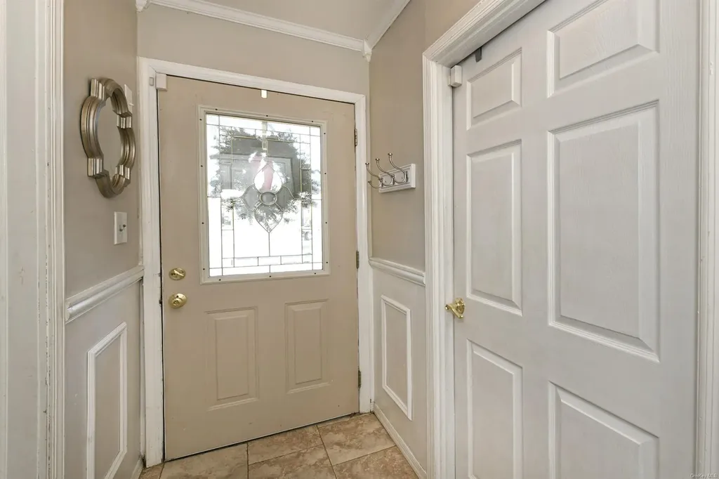 50 Jester Lane Levittown NY 11756