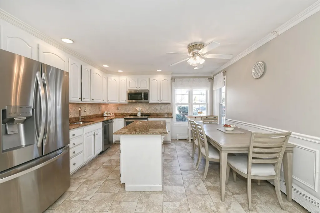 50 Jester Lane Levittown NY 11756