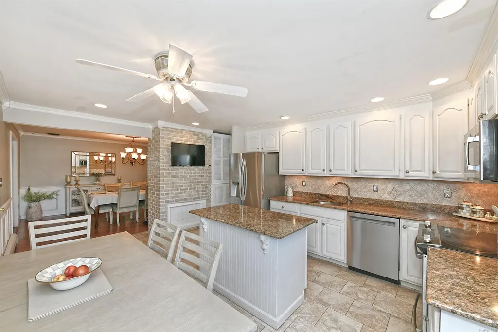 50 Jester Lane Levittown NY 11756