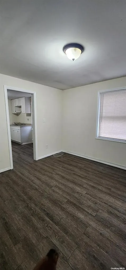 88 Heathcote Road Lindenhurst NY 11757