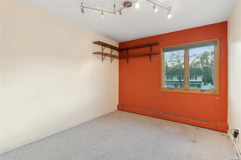 81 Ridge Road Smithtown NY 11787