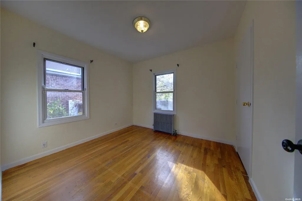 81-24 Commonwealth Boulevard Bellerose NY 11426