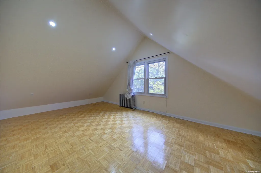 81-24 Commonwealth Boulevard Bellerose NY 11426