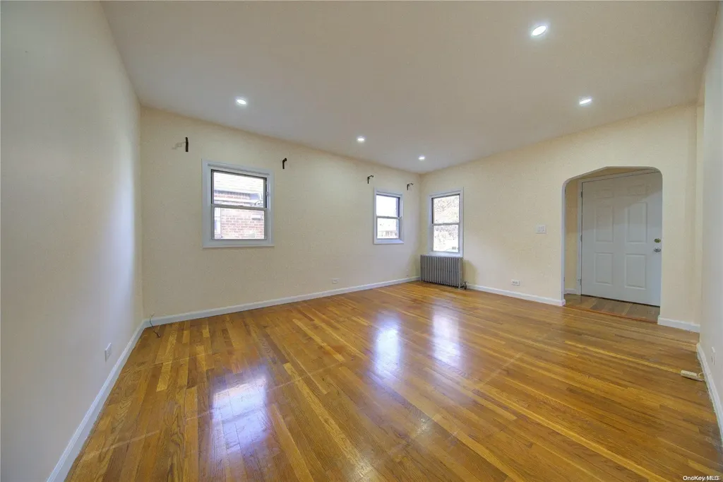 81-24 Commonwealth Boulevard Bellerose NY 11426