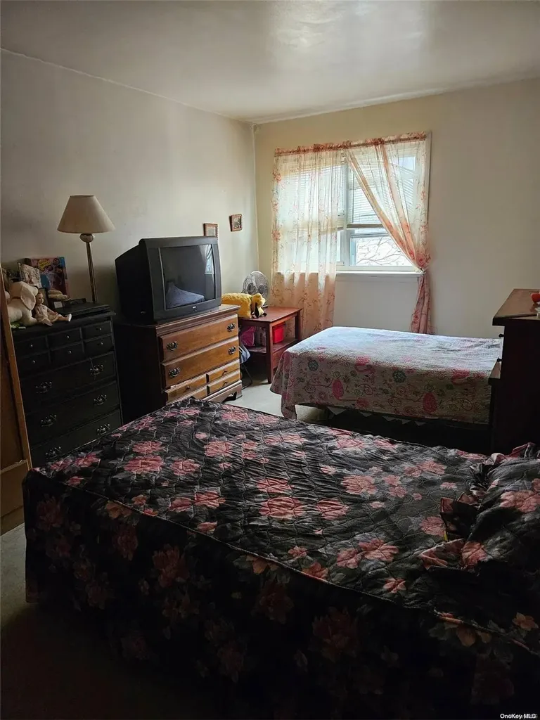 348 Bleecker Street Brooklyn NY 11237