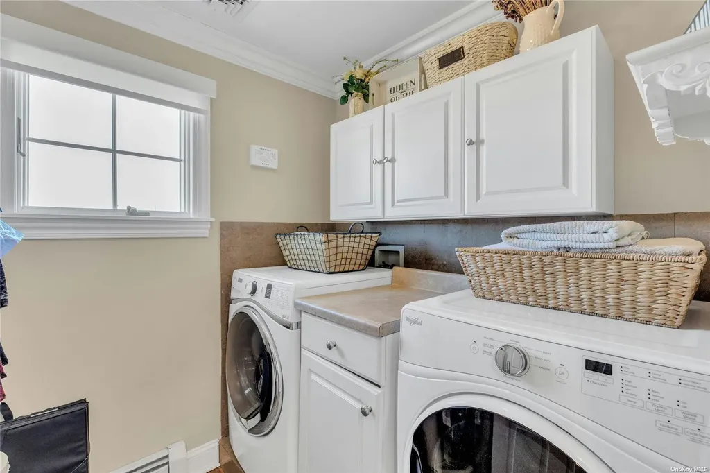 41 Lighthouse Road Babylon NY 11702