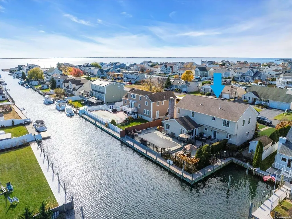 41 Lighthouse Road Babylon NY 11702