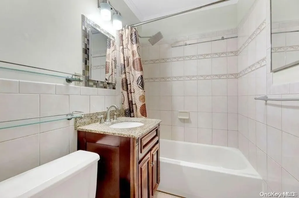 712 E 43rd Street Brooklyn NY 11203