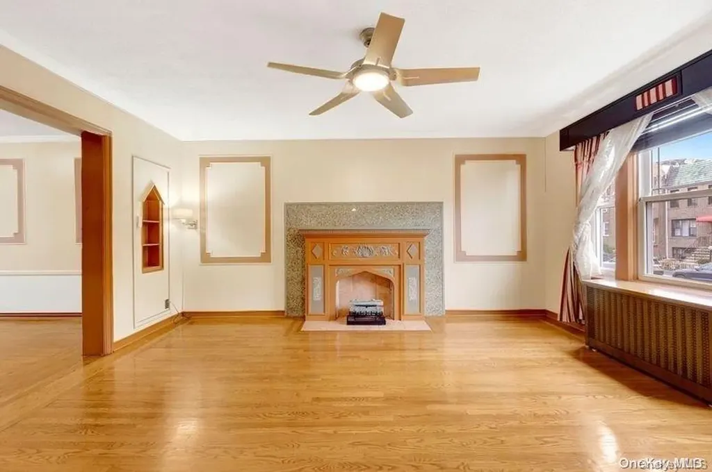 712 E 43rd Street Brooklyn NY 11203