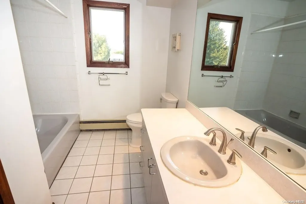 155 9th Street Bethpage NY 11714