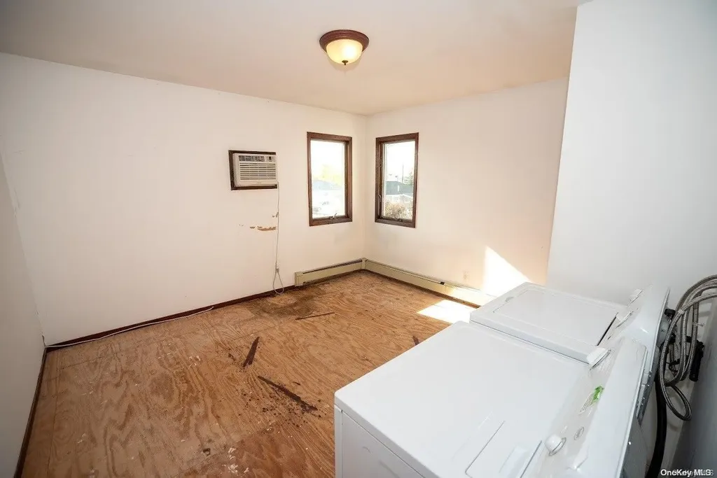 155 9th Street Bethpage NY 11714