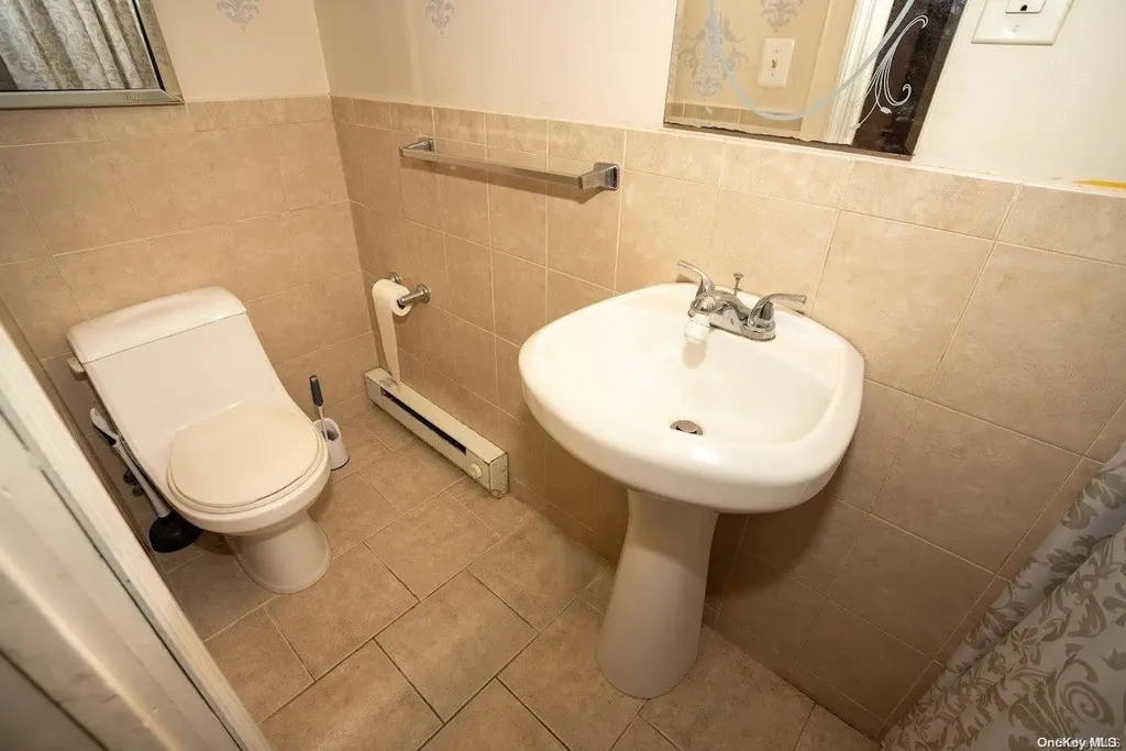 155 9th Street Bethpage NY 11714