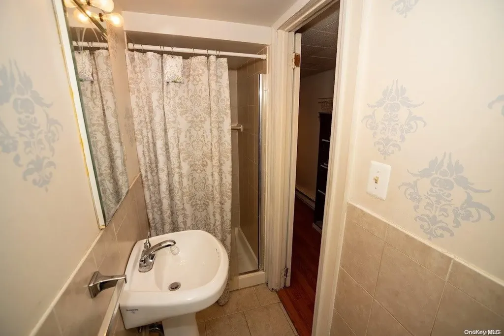155 9th Street Bethpage NY 11714