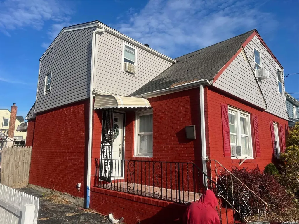 45 Saint Johns Avenue Valley Stream NY 11580