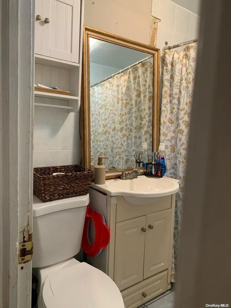 45 Saint Johns Avenue Valley Stream NY 11580