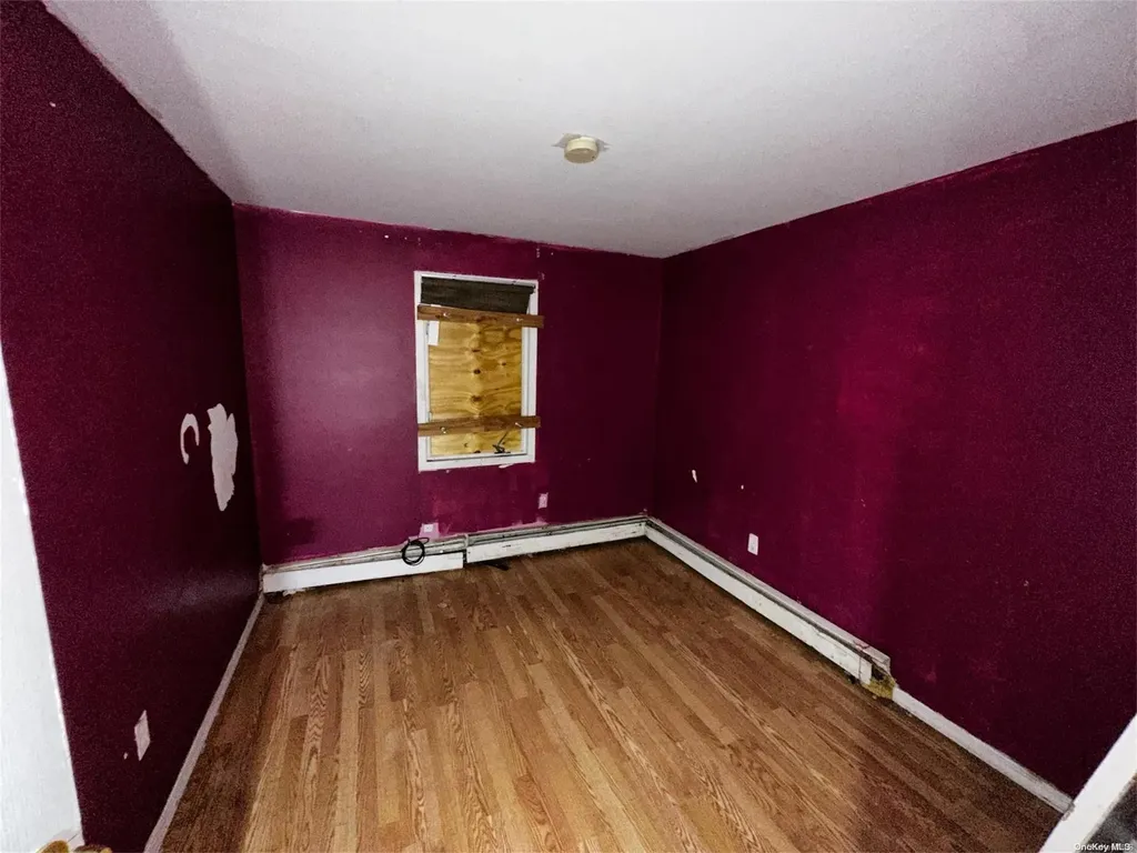 52 Park Avenue Brentwood NY 11717