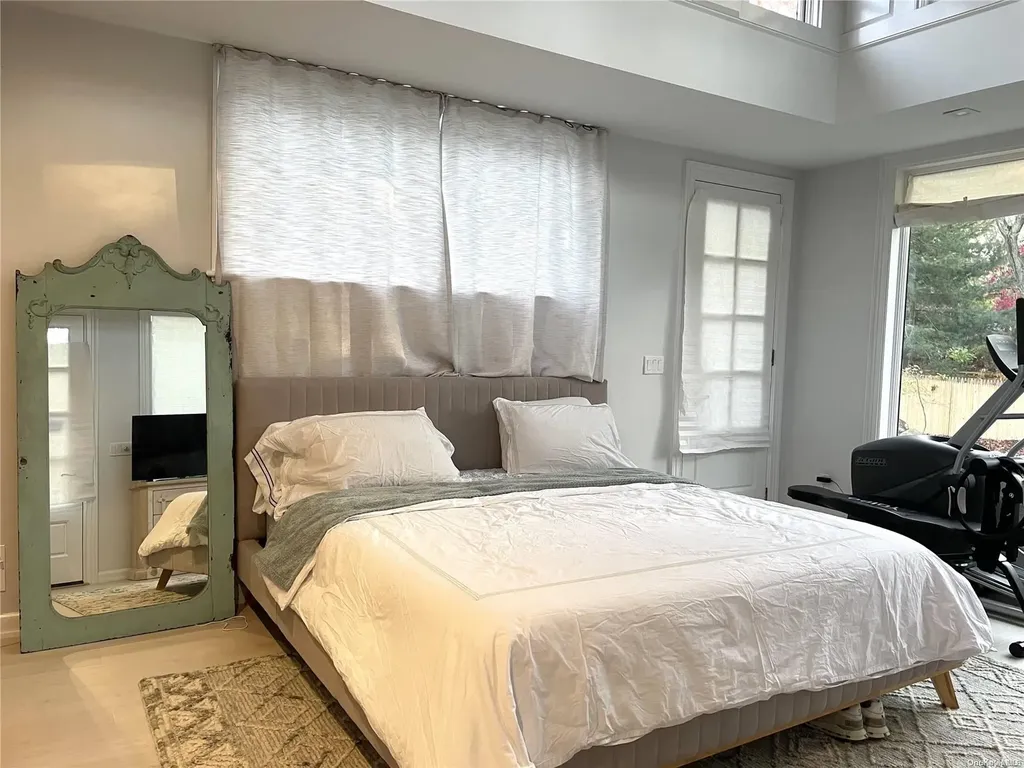 51 Cedar Ridge Drive East Hampton NY 11937