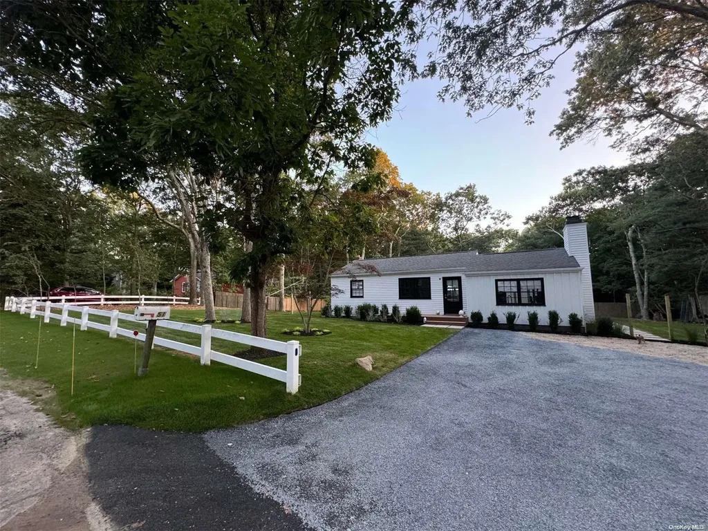 51 Cedar Ridge Drive East Hampton NY 11937