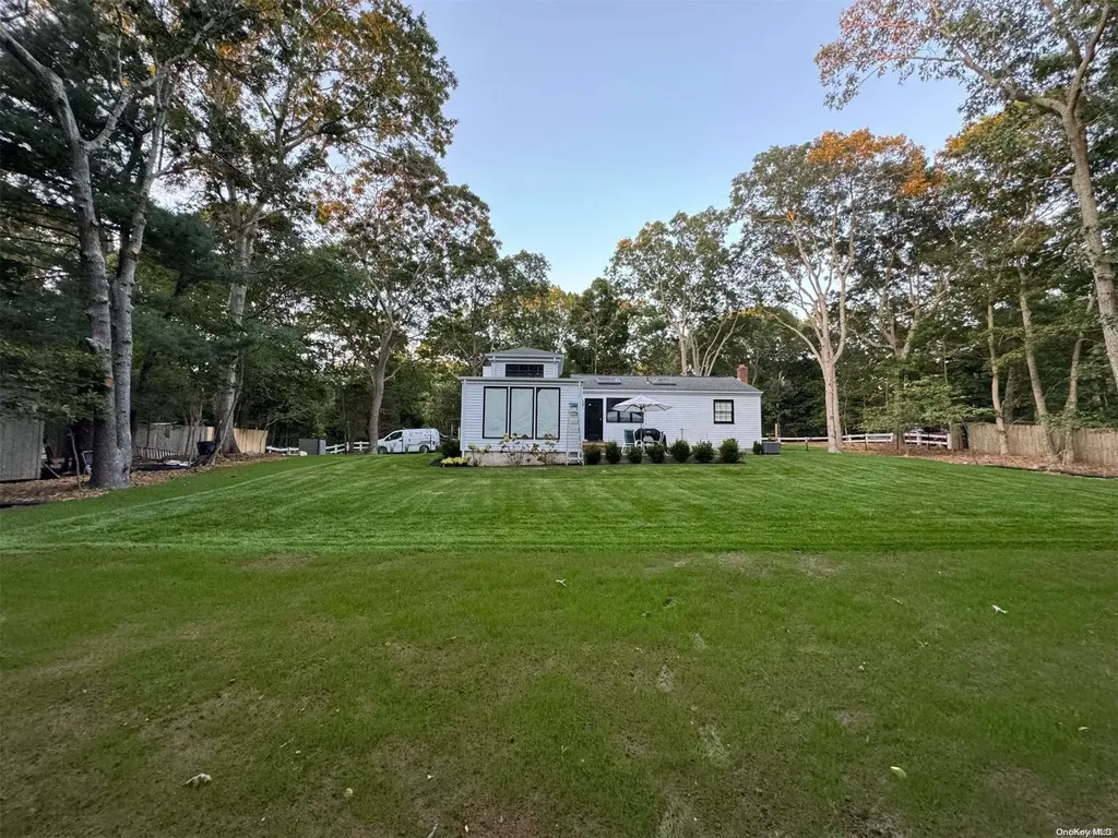 51 Cedar Ridge Drive East Hampton NY 11937