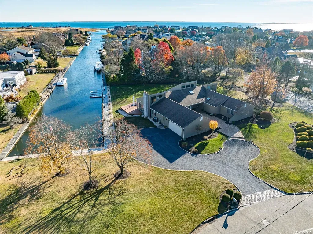 51 The Helm East Islip NY 11730
