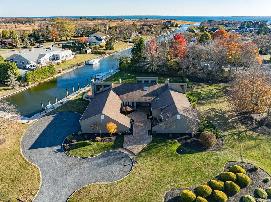 51 The Helm East Islip NY 11730
