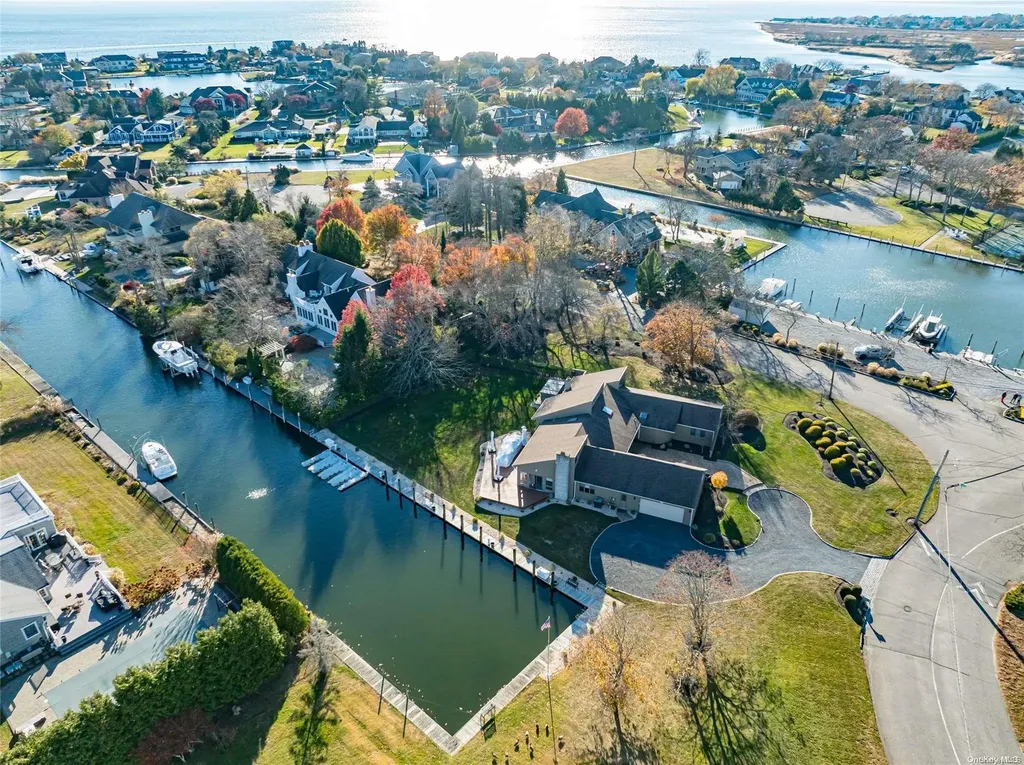 51 The Helm East Islip NY 11730