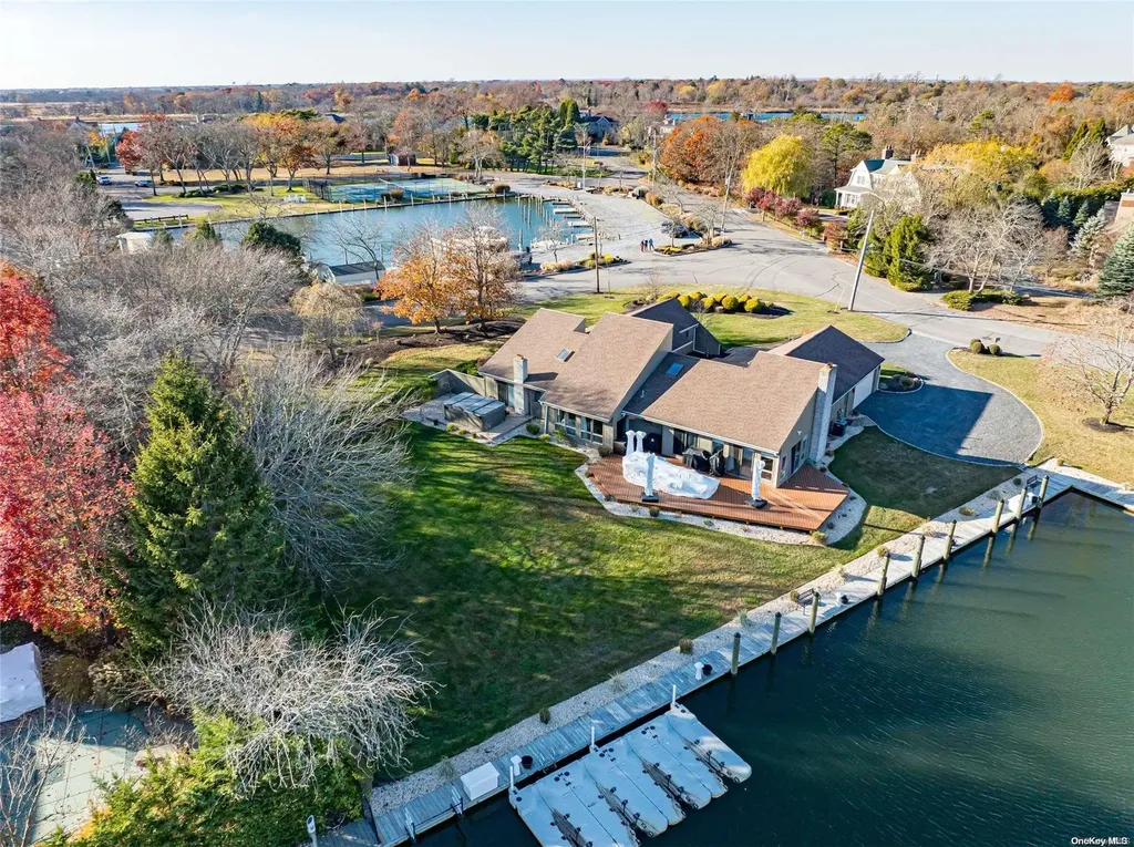 51 The Helm East Islip NY 11730