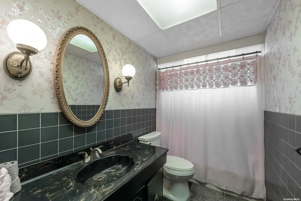 15 Codman Street Brentwood NY 11717