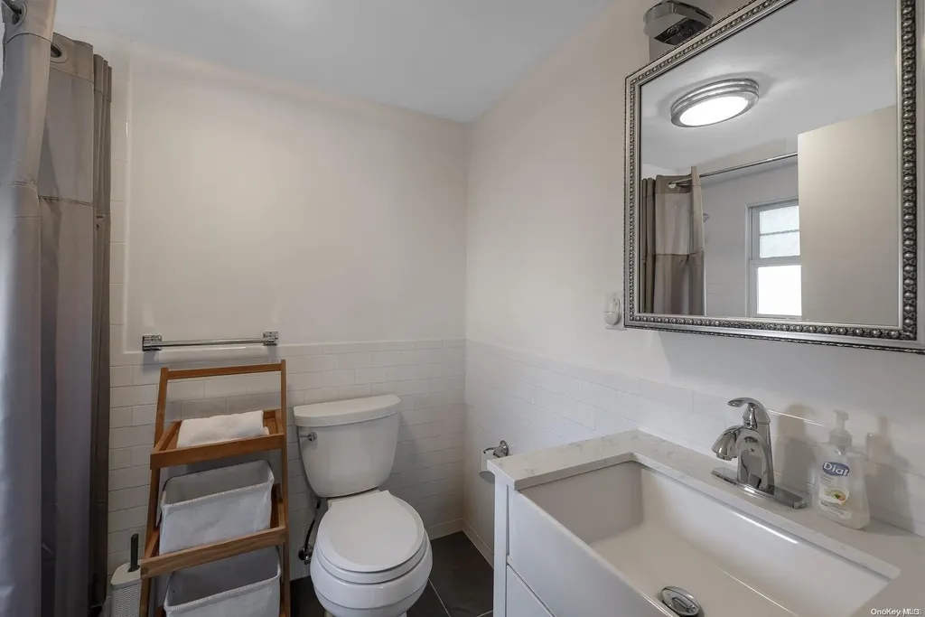 15 Codman Street Brentwood NY 11717