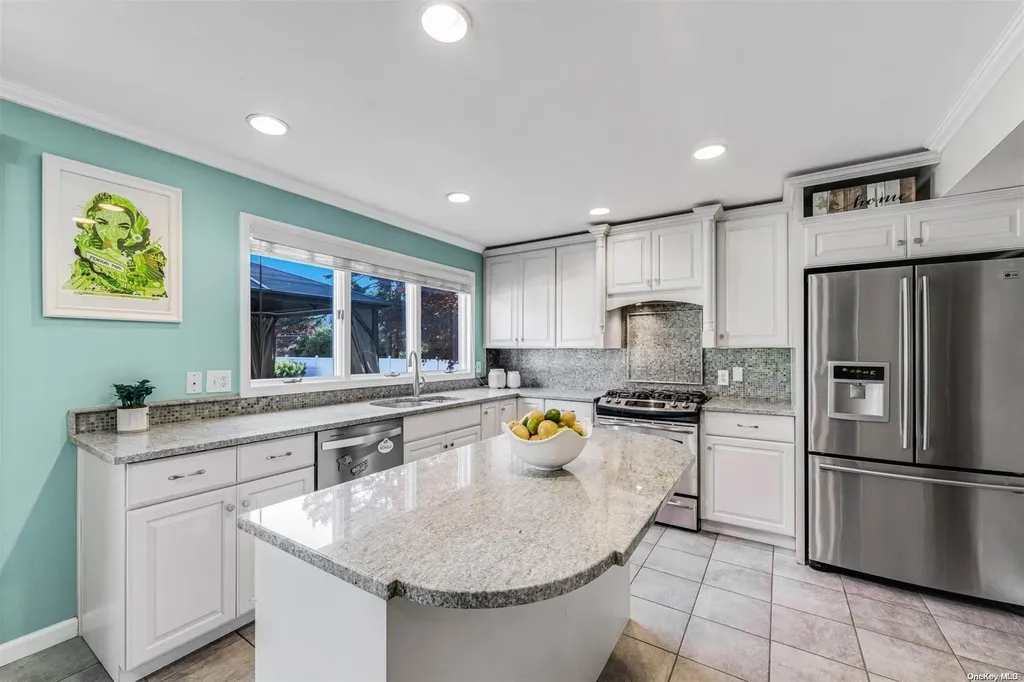1046 Commack Road Dix Hills NY 11746