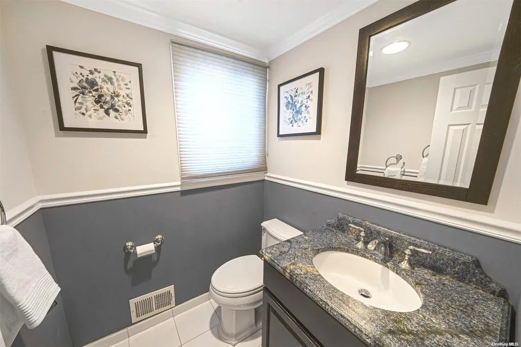1046 Commack Road Dix Hills NY 11746