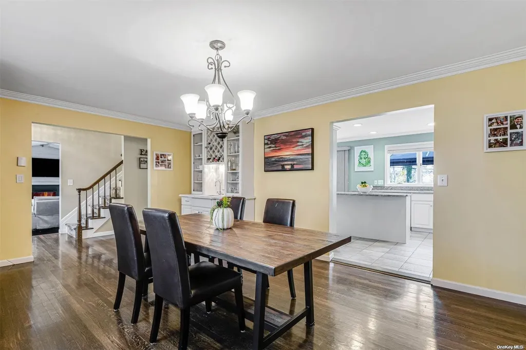 1046 Commack Road Dix Hills NY 11746