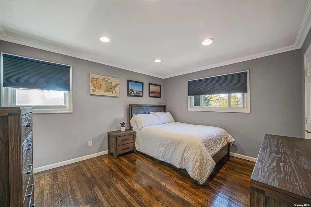 1046 Commack Road Dix Hills NY 11746